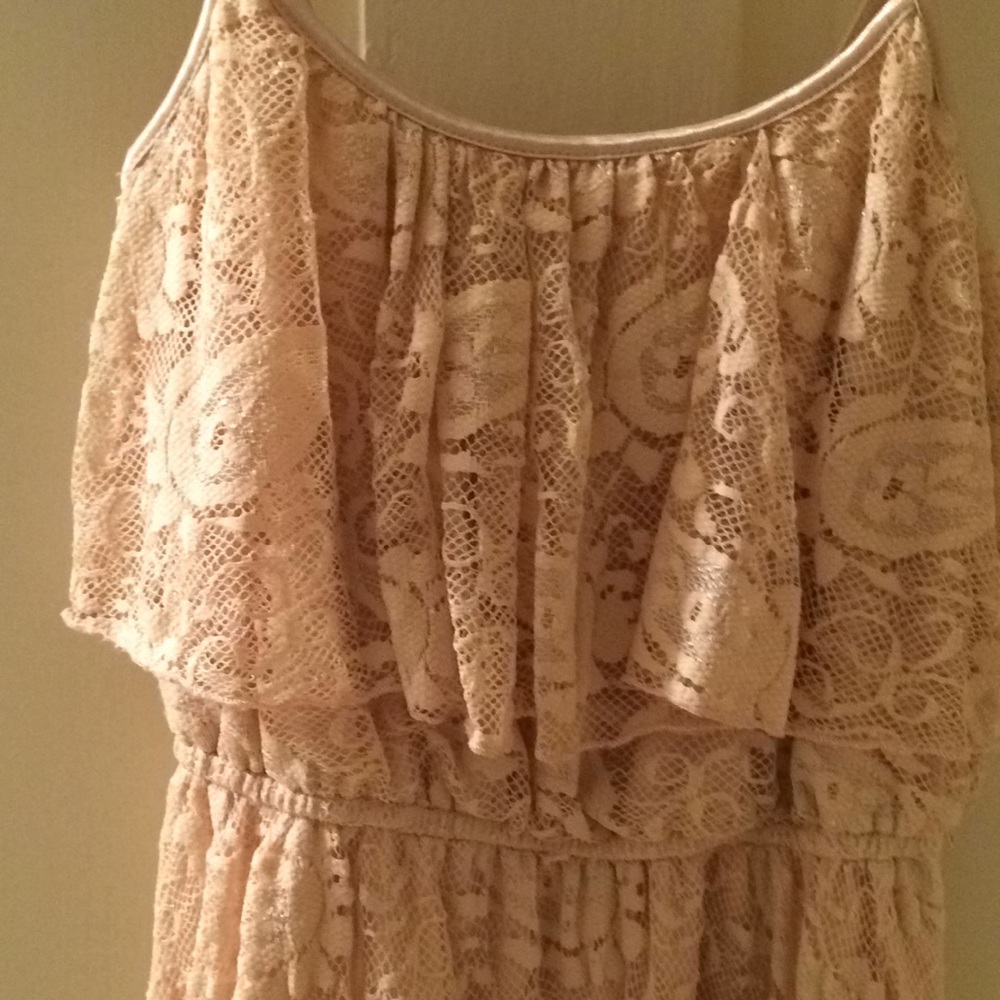 Lace high low dress - Picture 2 of 4